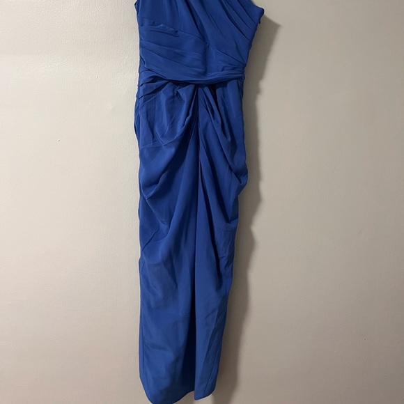 Never worn cocktail/evening dress / high slit - Picture 4 of 4